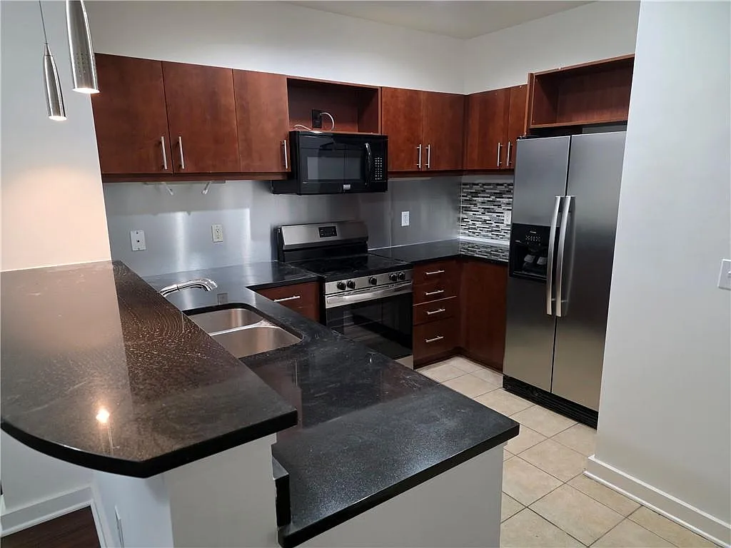 1 bed, 1.0 bath, $1,595 — Photo 1