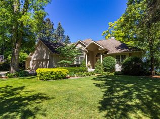 4004 Loon Lake Ct, Linden, MI 48451