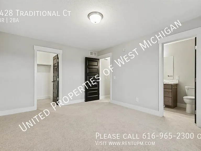 7428 Traditional Ct — Photo 8