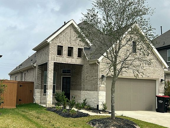 3rd image of 21138 Garden Palm Dr