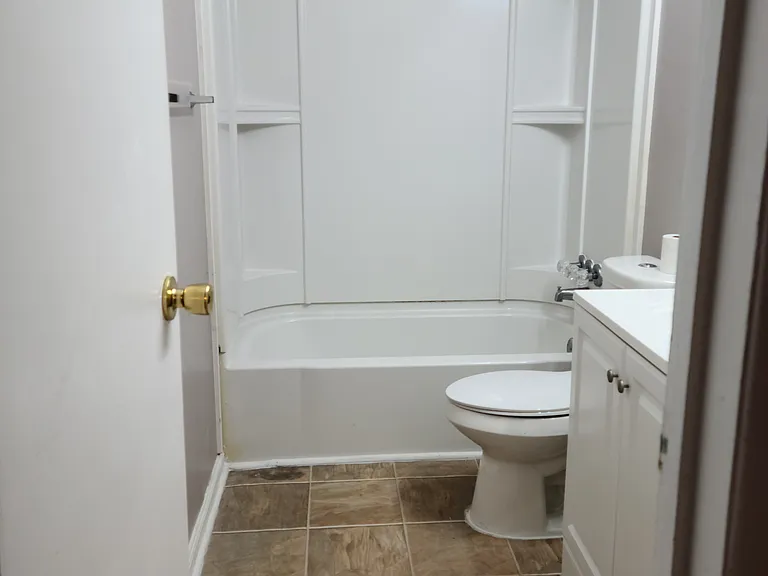 8320 Kendrick Rd — Photo 6