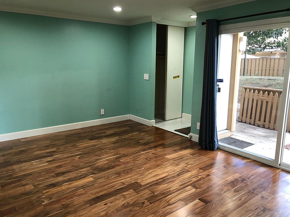 1st image of 125 Connemara Way APT 128