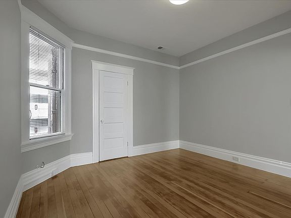 4th image of 864-874 Greenwich St #872
