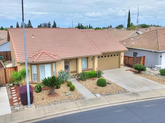 2nd image of 3501 Red Maple Dr