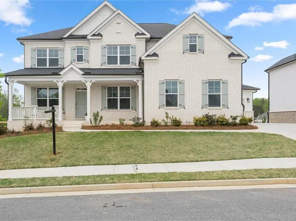 158 Carmichael Dr, Canton, GA 30115