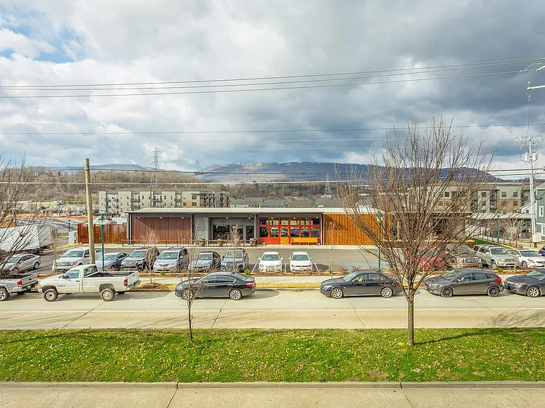 804 Riverfront Pkwy #206 — Photo 12