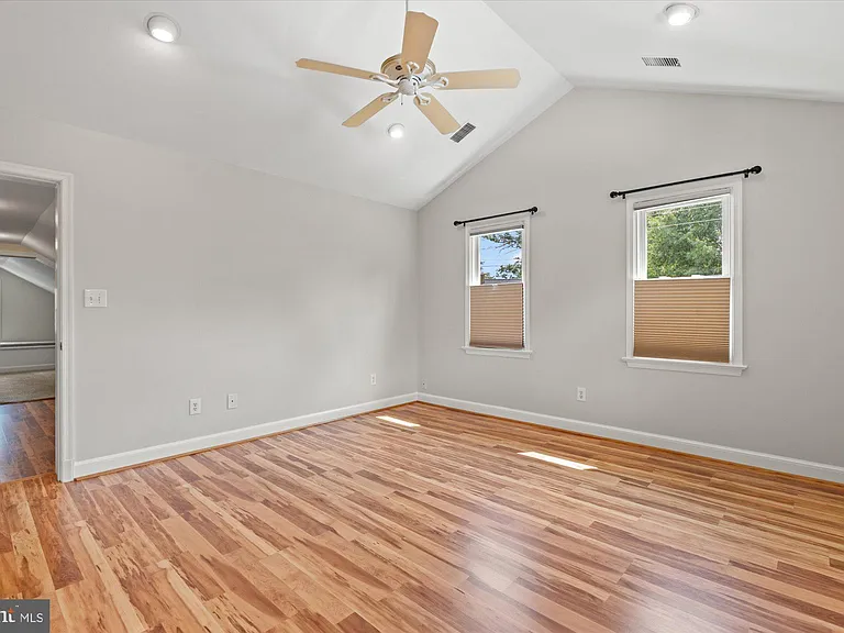 16 E Braddock Rd — Photo 34