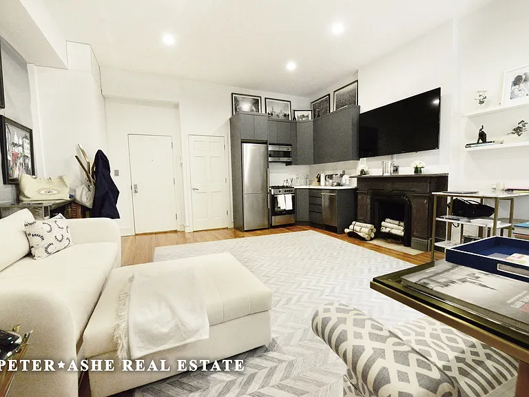 53 E 64th St #3 — Photo 4
