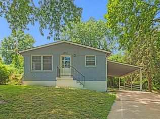 1012 S Appleton Ave, Independence, MO 64053