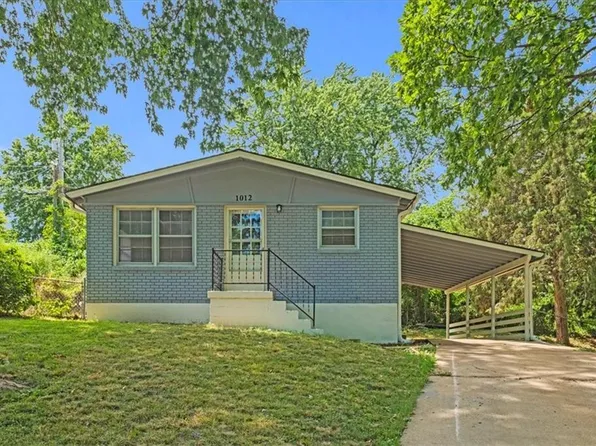 1012 S Appleton Ave, Independence, MO 64053