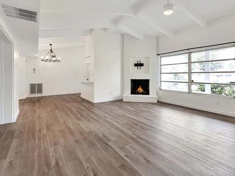 6624 Fairway Dr — Photo 3
