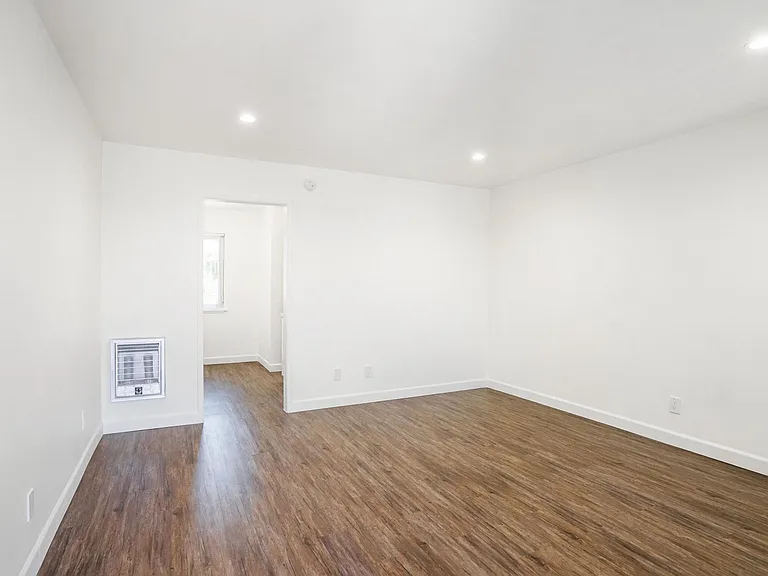 Aqua South — Photo 64