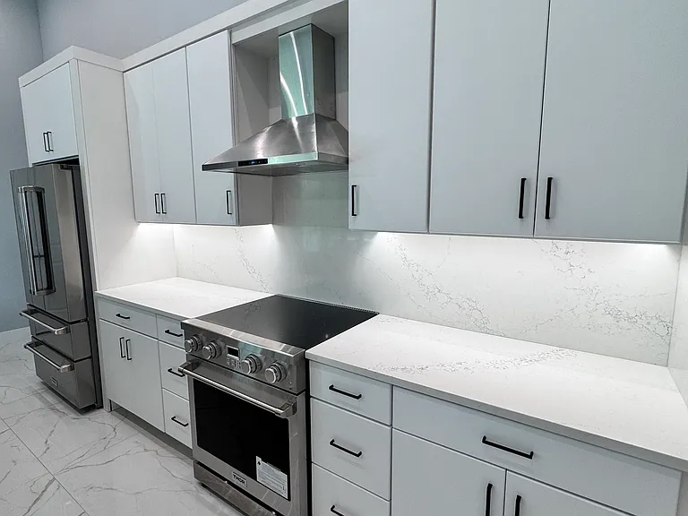 1022 Apple Ave — Photo 6