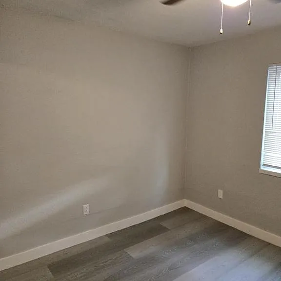 1036 N Sutter St — Photo 9
