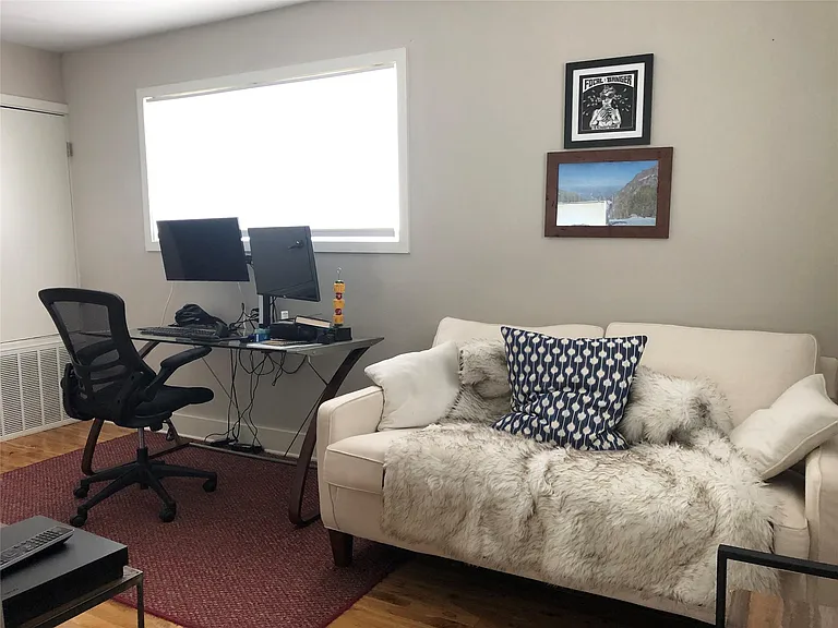 1702 S Lamar Blvd #23 — Photo 8