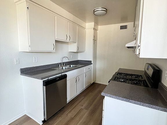 4th image of 9920 De Soto Ave #5-07