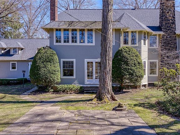 4th image of 2542 Guilford Rd