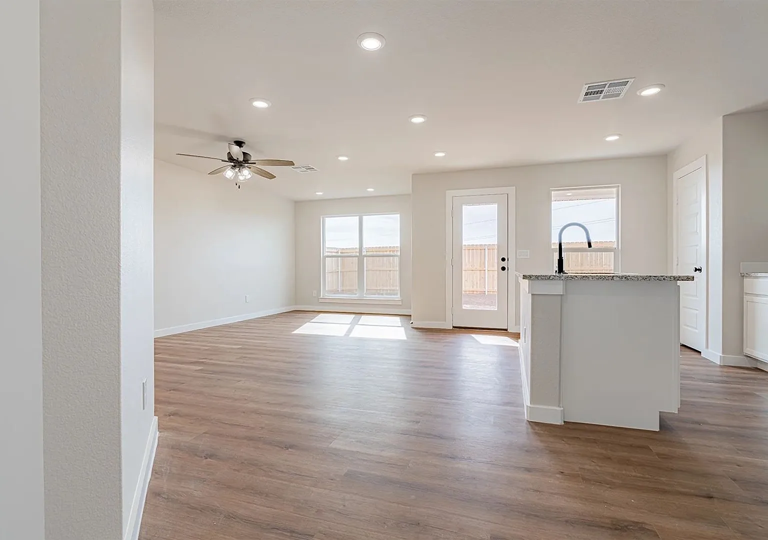 3521 Is The ONE! — Photo 3