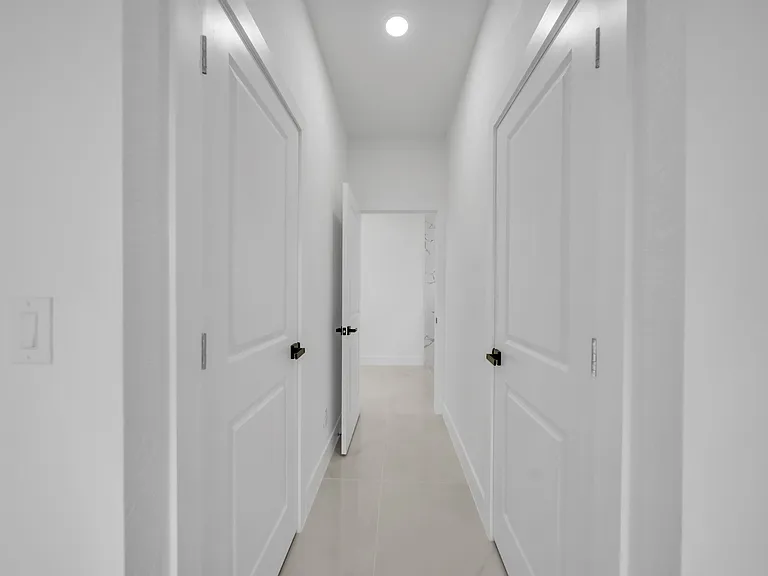 2509 50th St W — Photo 12