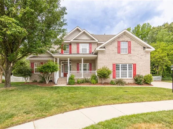200 Pine Island Quay, Chesapeake, VA 23322