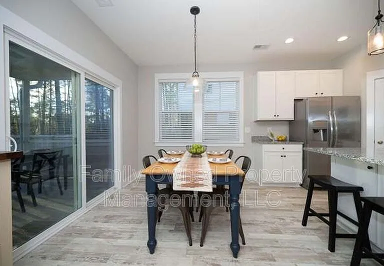 225 Whirlaway Dr — Photo 5