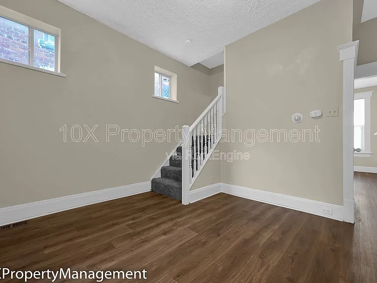 51 N Princeton Ave — Photo 8