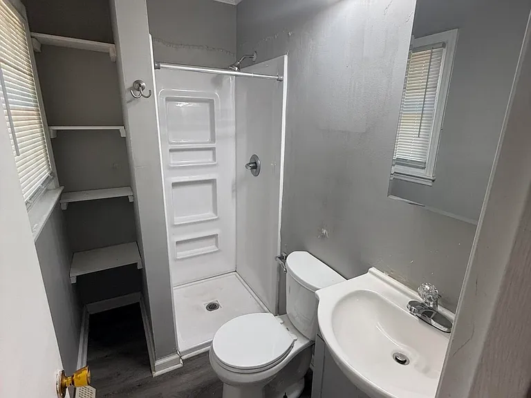 2266 Alexandria Dr — Photo 13