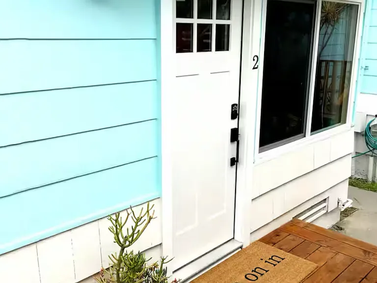 5124 Voltaire St — Photo 9