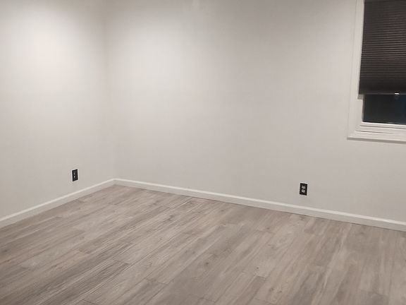 Master Bedroom
New Flooring and Paint 5/1/2026