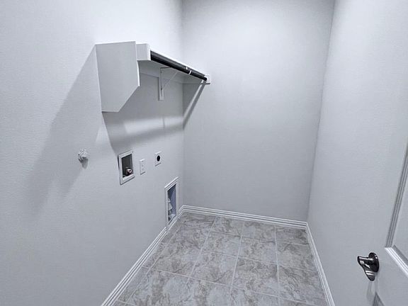 5th image of 1804 Wade Ct