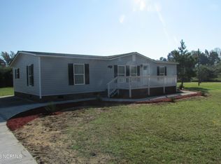 101 Elkton Rd, Clarkton, NC 28433