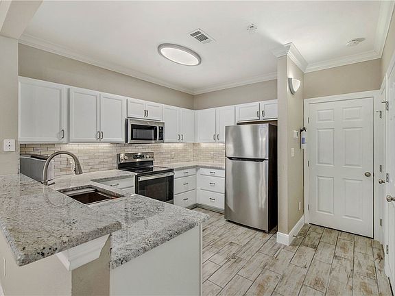 5th image of 801 Luther St W Unit 1107