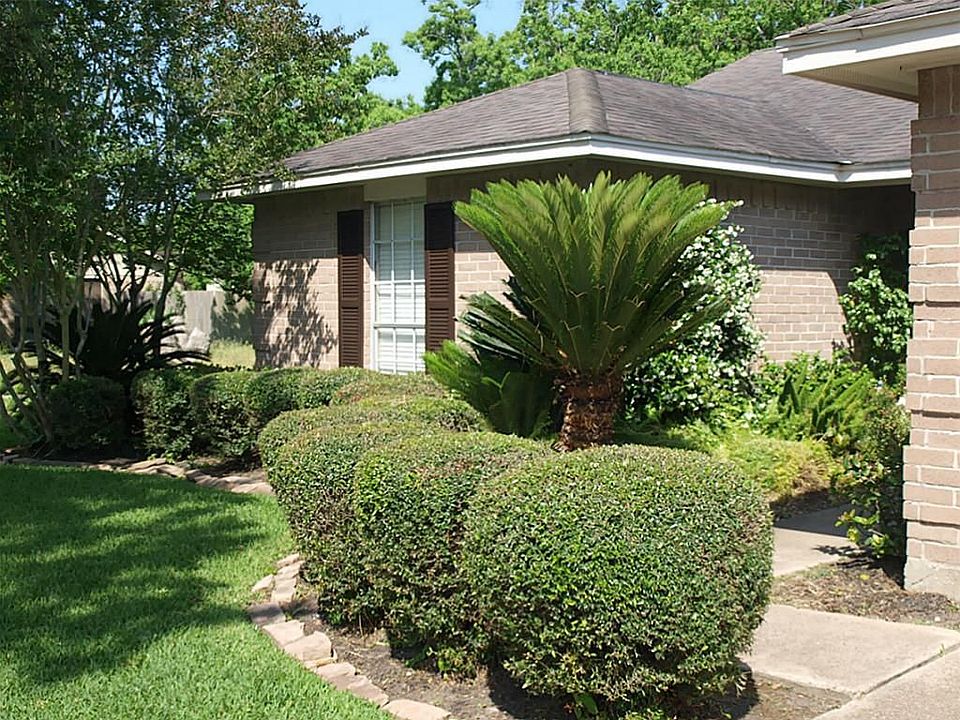 1st image of 1017 Killarney Ave