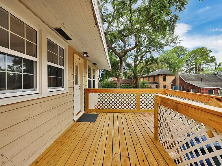 1633 Belmonte Ave #B — Photo 3
