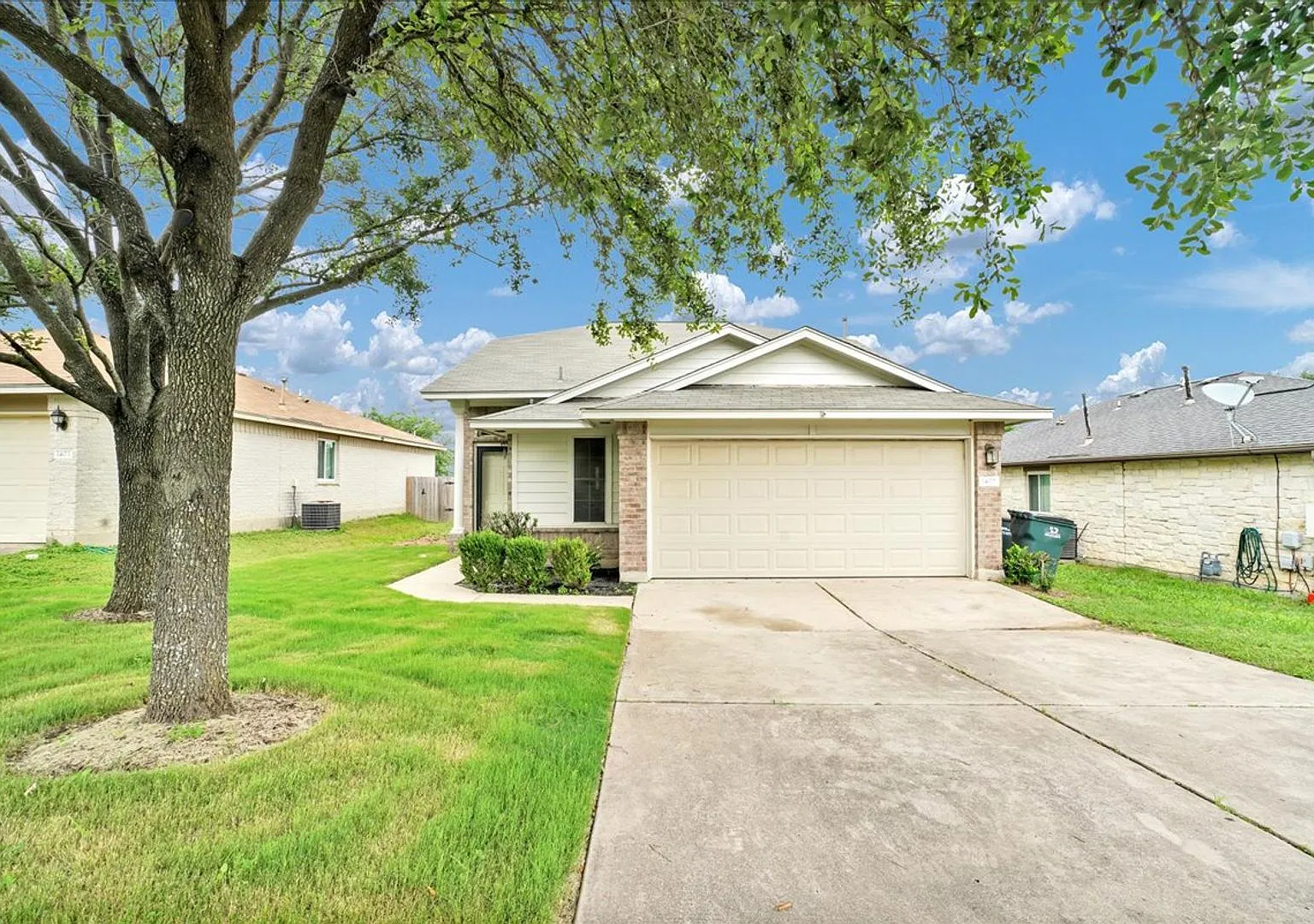 1405 Scottsdale Dr, Leander, Texas 78641 — Photo 1