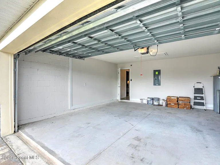 1884 Middlebury Dr SE — Photo 20