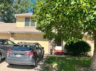 906 Shire Ct, Fort Collins, CO 80526