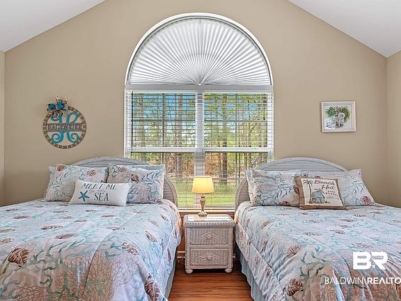 5th image of 604 Wyld Palms Dr #604