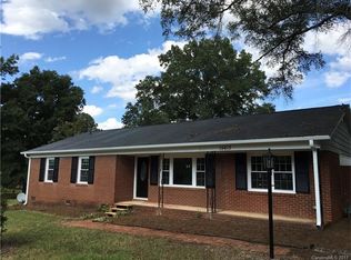 15613 Sj Lawrence Rd, Charlotte, NC 28273