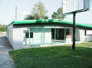 3901 1st Ave SE, Cedar Rapids, IA 52402