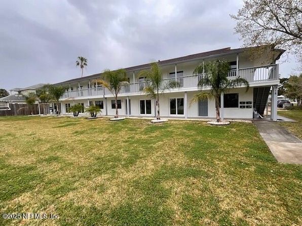 318 Arricola Ave #101