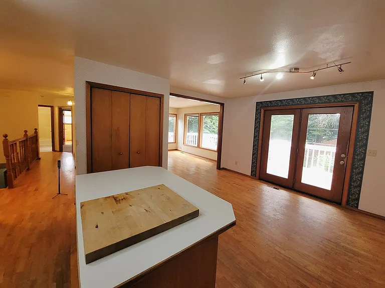 3320 Allen Ave — Photo 9