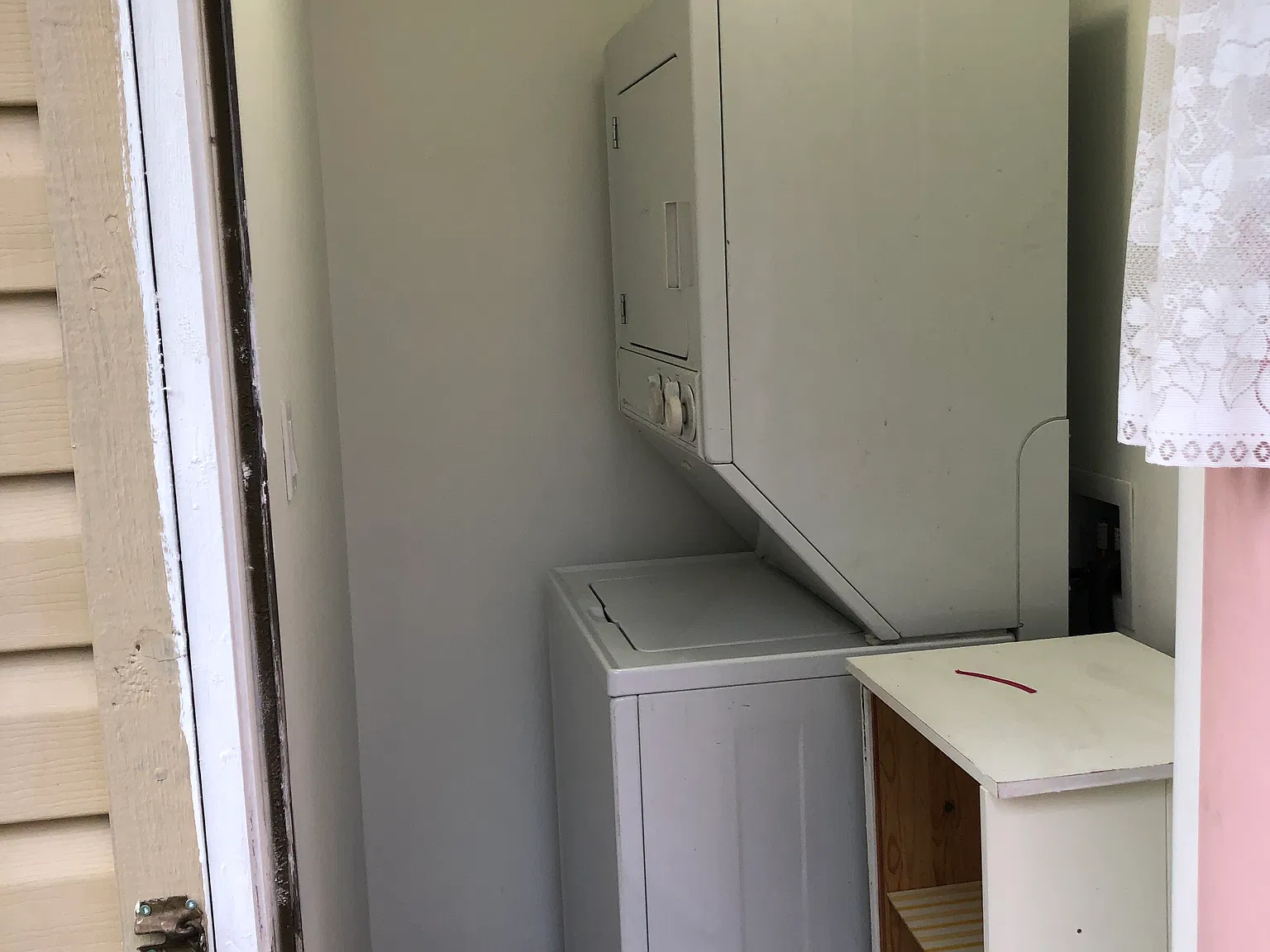 1 bed, 650 sqft, $1,600 — Photo 2