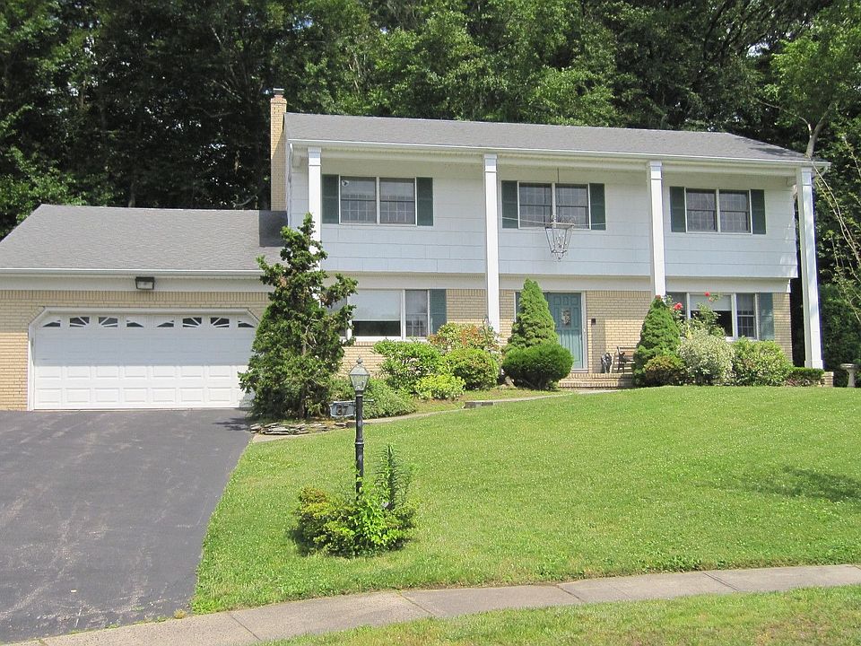 Wayne Hills Colonial
