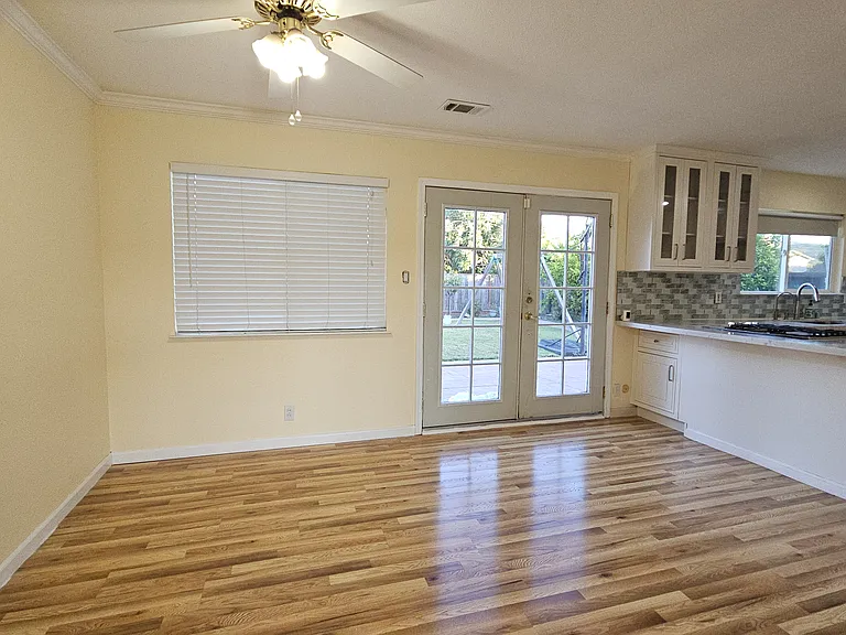 7855 Gardella Dr — Photo 4