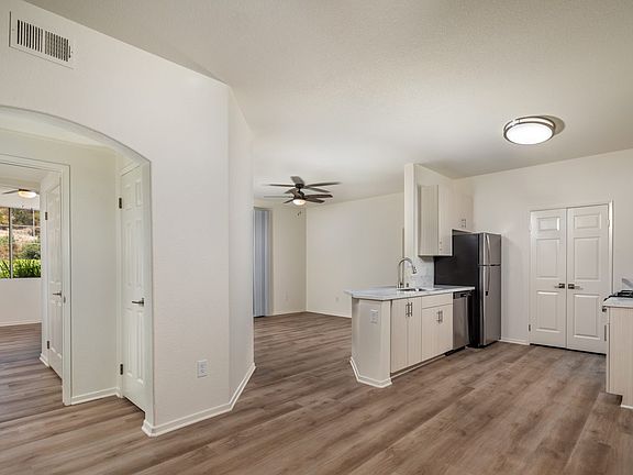 4th image of 1100 Dennery Rd #1276-305