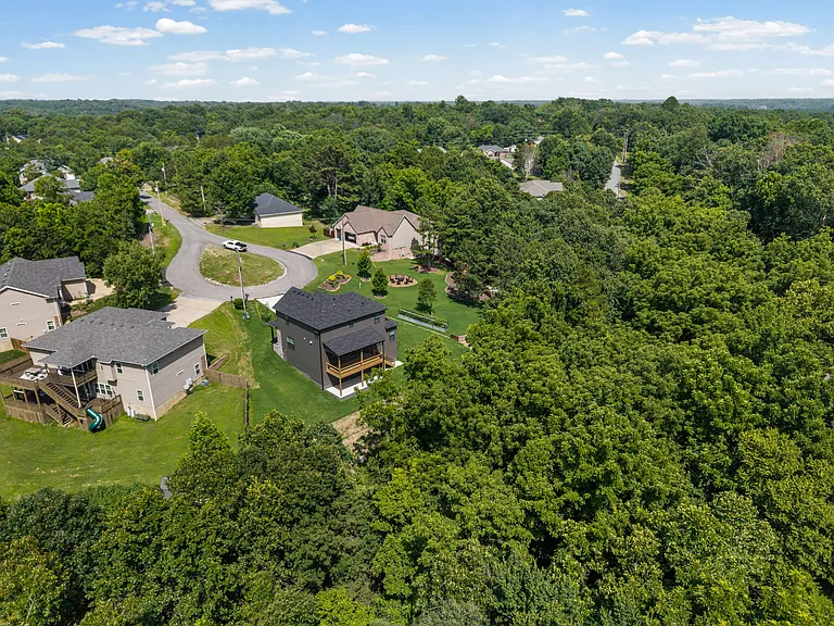 11 Slifer Ln — Photo 39
