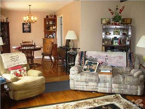 Formal livin room