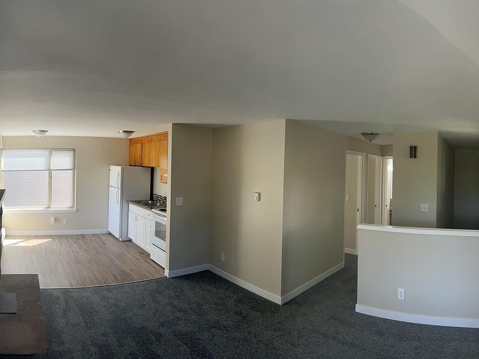 1st image of 12051 32nd Ave NE APT 5
