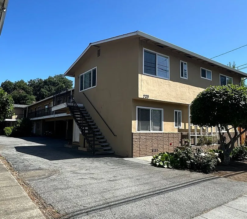 723 Menlo Ave